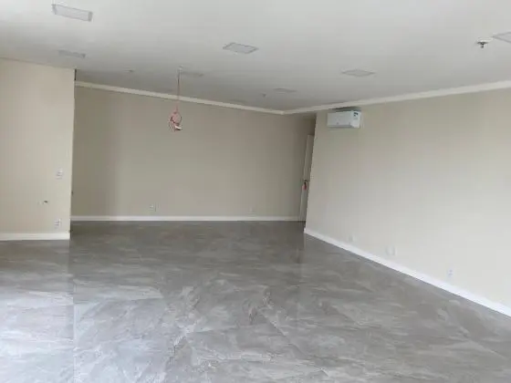 Sala Comercial para Alugar, 60 m2 por R$ 2.700/Mês