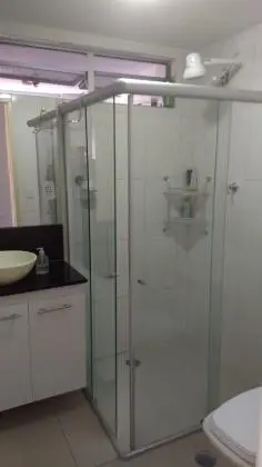 vendo amplo apto 3 quartos em Ponta Verde prox a praia