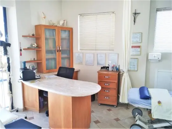 Conjunto Comercial na Avenida Candido de Abreu, 19° Andar, com 95M2 Privativos