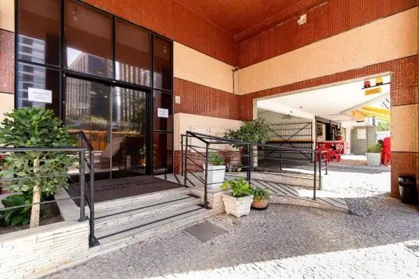 Conjunto Comercial na Avenida Candido de Abreu, 19° Andar, com 95M2 Privativos
