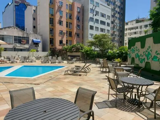 Loja Espaçosa Disponível em Copacabana!
