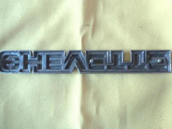 Emblema de metal do Chevett Original  GM