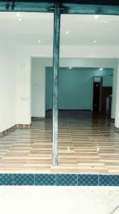 Alugo imóvel (Excelente Ponto  - De frente para a rua  - 35 m2)