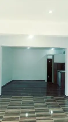 Alugo imóvel (Excelente Ponto  - De frente para a rua  - 35 m2)