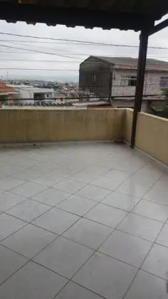 Casa espaçosa para locação no Pq. Savoy City