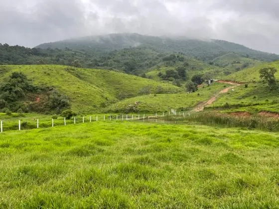Lançamento de Lotes de 1.000m p/ Chácaras em Cond. A 45 minutos do Centro de São Paulo SP.