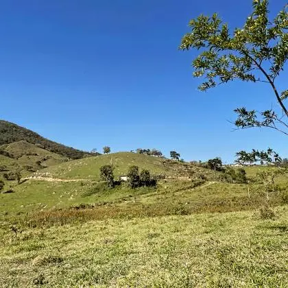 Lançamento de Lotes de 1.000m p/ Chácaras em Cond. A 45 minutos do Centro de São Paulo SP.