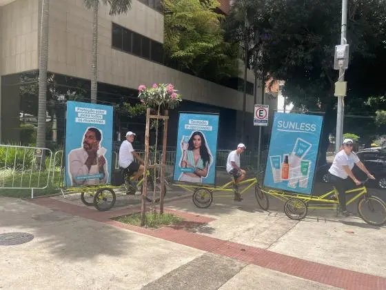 Bikedoor BH bikebanner  bicicleta propaganda