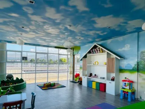 Lindo lote de 300 m2 em Condomínio Fechado Flora Rica I