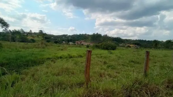 Atibaia, B. Caioçara 6.598 m2 R$ 145.000, 00