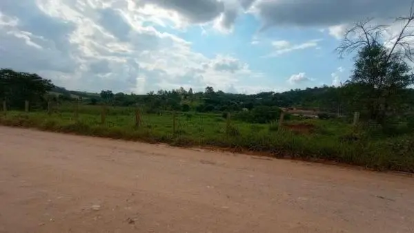 Atibaia, B. Caioçara 6.598 m2 R$ 145.000, 00