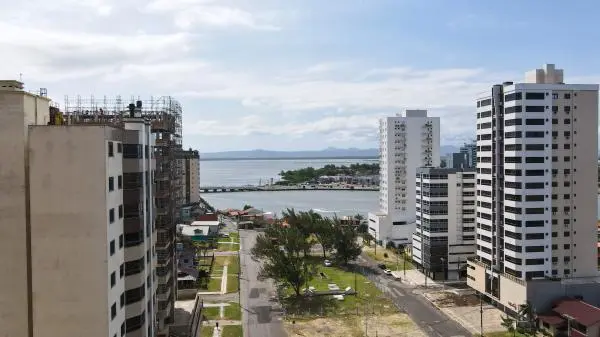 Belíssimo Apartamento em Tramandaí a venda com 3 dormitórios 1 Suíte Novo, Bairro Barra  - Residencial Dona Noêmia - Ref: #104