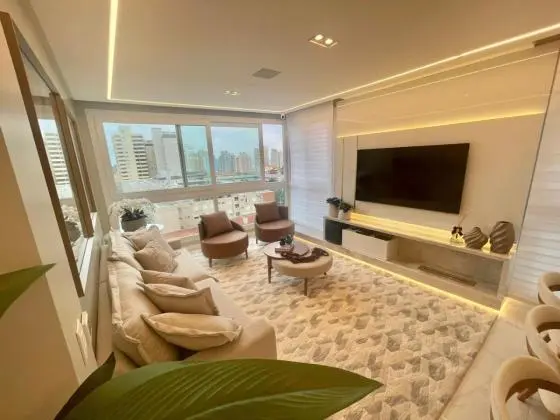 Belíssimo Apartamento em Tramandaí a venda com 2 dormitórios Centro Próximo ao Mar  - La Mirage Home & Club -  Ref: #113