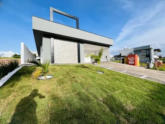 CASA A VENDA NO CONDOMÍNIO SAMANTHA III