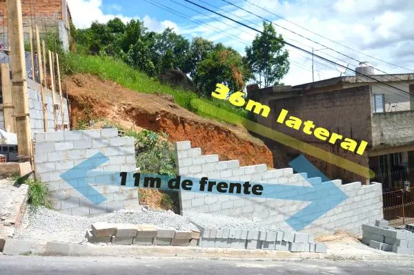 Terreno no Centro de Itapevi - Lote Inteiro (11x36)