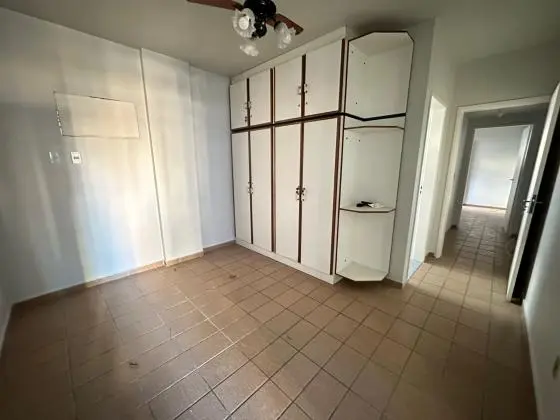 vendo apto amplo em Ponta Verde 3 quartos suite 01 vg