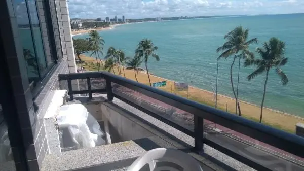alugo apto 2 quartos suite frente mar completo mobiliado 2 vgs