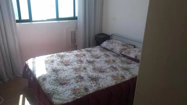 alugo apto 2 quartos suite frente mar completo mobiliado 2 vgs