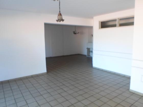amplo apto em Ponta verde 4 quartos 3 suites 2 vgs  meia quadra da praia