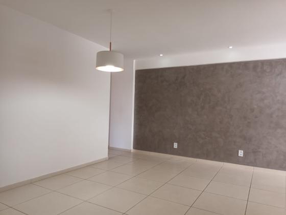 vendo apto amplo 3 qts suite 2 vgs em pajuçara