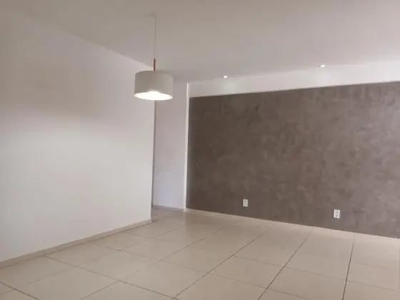 vendo apto amplo 3 qts suite 2 vgs em pajuçara