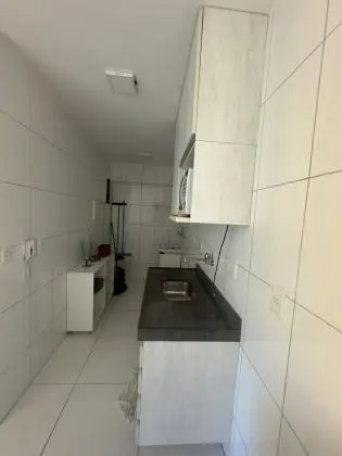 vendo apto em ponta verde quarto e sala semi-mobiliado