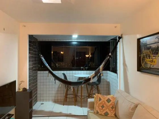 vendo apto pé na areia  andar alto mobiliado com  2 qtos suite 01 vg