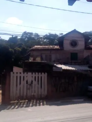 sobrado geminado urgente