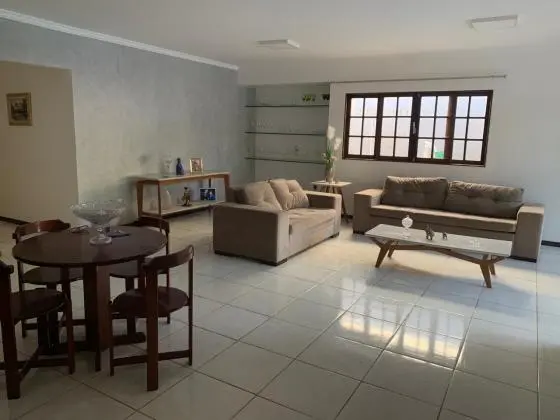 vendo ampla casa em condominio 5 quartos 2 suites lazer completo