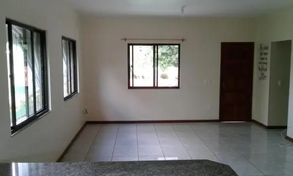 ALUGO CASA EM MARICÁ - CONDOMÍNIO HELENA VARELLA II