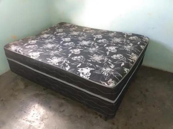 Cama box de casal conjugada