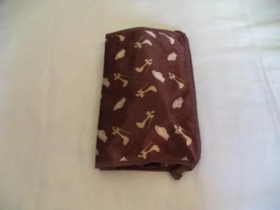 NECESSAIRE COM VÁRIOS ITENS- TUDO POR R$ 80, 00