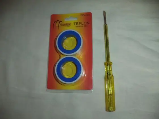 VENDE-SE FERRAMENTAS- NOVAS, NA EMBALAGEM- TUDO POR R$ 60, 00- DE LOJA QUE FECHOU