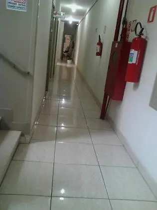 ALUGO SALA COMERCIAIS NO CENTRO DE SANTOS, ÓTIMO LOCAL, A PARTIR DE R$ 500, 00