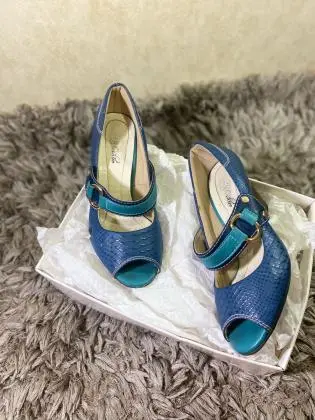 Peep Toe Salto Grosso Croco Azul nº 35