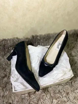 Sapato Feminino Camurça Preto Perfil nº 36