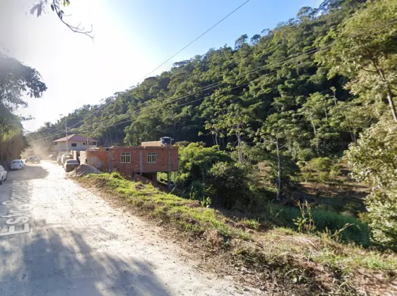 Terreno em Pessegueiros - Teresópolis/RJ