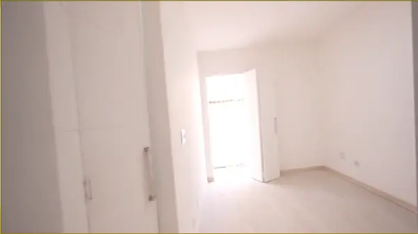 Apartamento Amplo com um dormitório, com  elevador, sem garagem, na Rua Frei Caneca na Consolação.