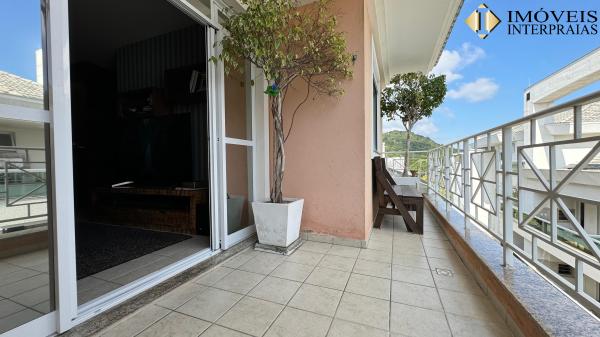 Apartamento Jurerê Internacional, 1 suíte mais lavabo, 70m², mobiliado!