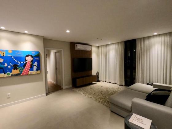 Apartamento novo em Jurerê Internacional, 4 suítes, 220m²!