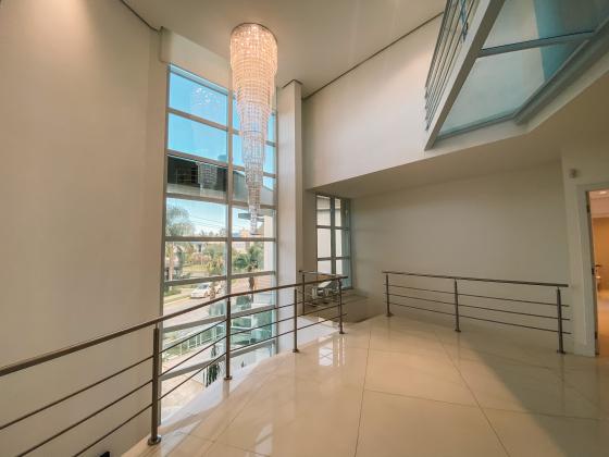 Casa À Venda Em Jurerê Internacional À 100mts Do Mar Em Terreno De 700m²!