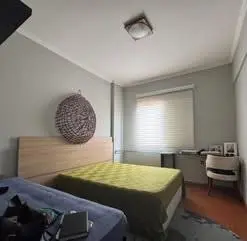 Apartamento de 100m2 03 dormitórios 03 banheiros 02 vagas cobertas bairro Mogilar