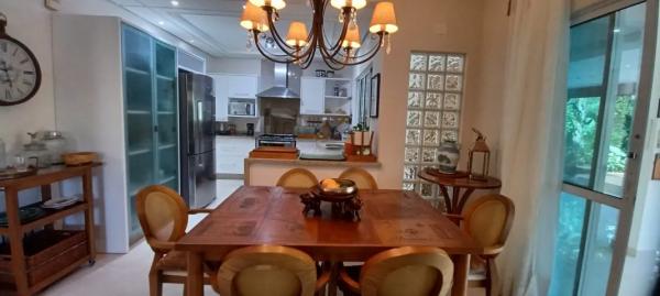 Casa à venda em Jurerê Internacional, ótima localização, oportunidade!