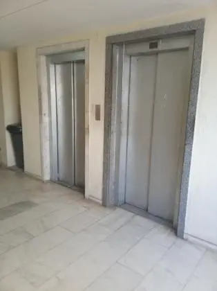 Sala Comercial Centro Empresarial Serravalle