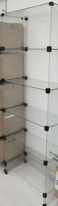 Estante de vidro
