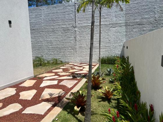 Guarajuba, linda casa em um bonito condomínio tropical - Salvador BA