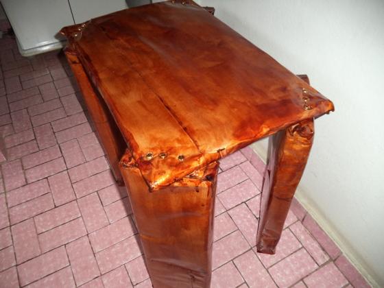 MESA SEMINOVA- R$ 60,00