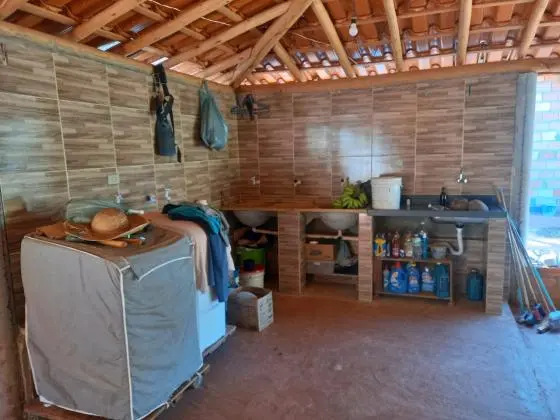 Chácara 15.000 m² com pomar produzindo, casa nova a 25 min de Montes Claros MG