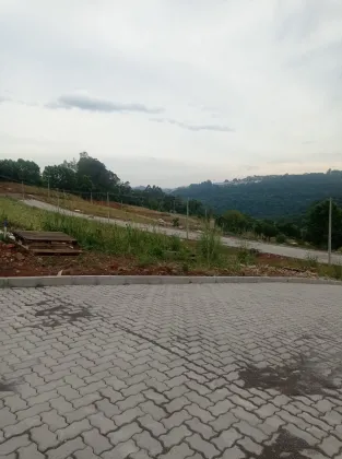 Terrenos financiados em até 50X direto com a Urbanizadora