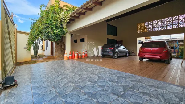 ✨ Imagine morar em uma casa espaçosa no Condomínio Estancia Quintas da Alvorada, no coração do Jardim Botânico, Brasília. ✨